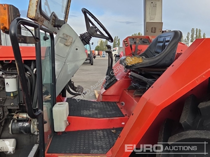 Zemědělský traktor Massey Ferguson 3060