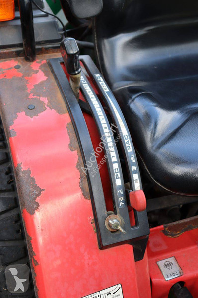 Zemědělský traktor Mitsubishi MT15F