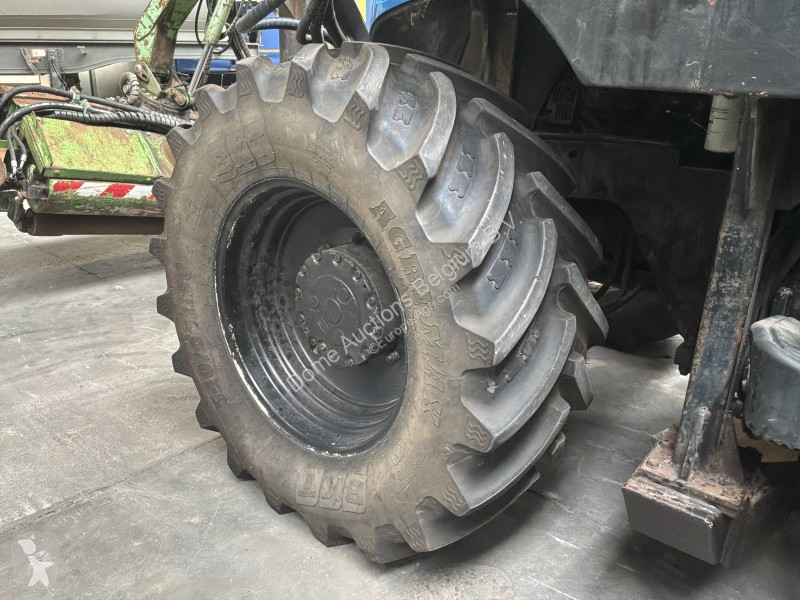 Zemědělský traktor New Holland T7.220 4WD SA