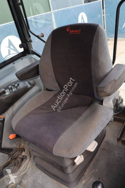 Tracteur agricole New Holland TL90