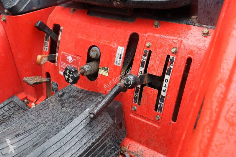 Сільськогосподарський трактор Yanmar...