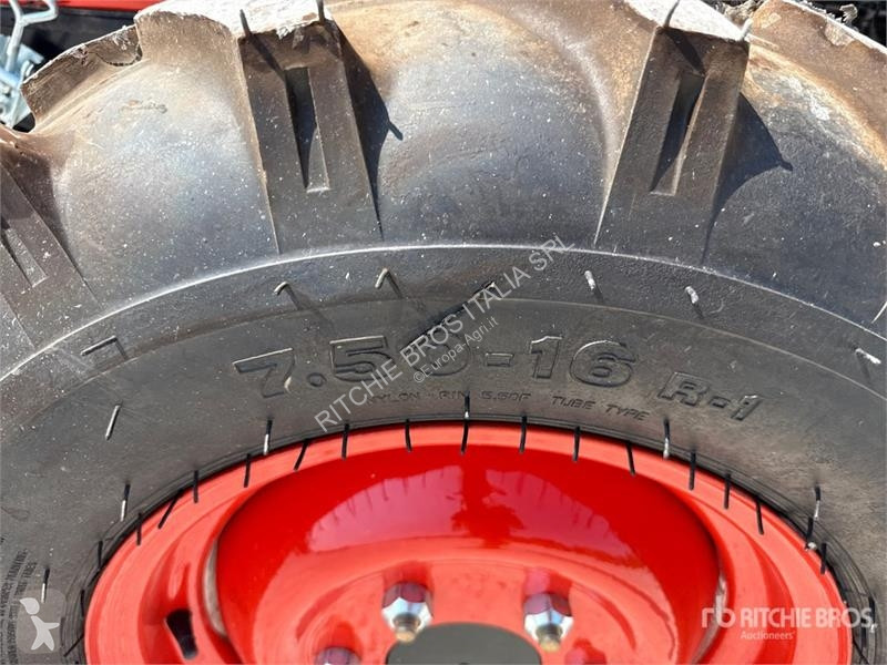 Сільськогосподарський трактор  TT604 4WD...