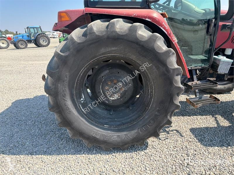 Сільськогосподарський трактор Case 105 JXU 4WD...