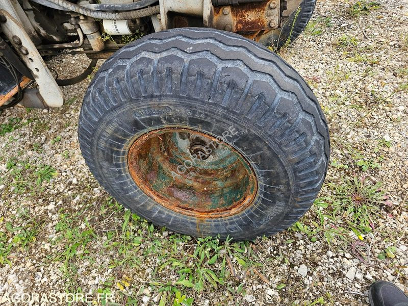 Tractor Renault R3143