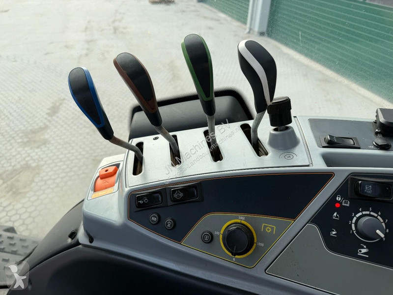 Ciągnik Valtra T 174 GOOD TIRES
