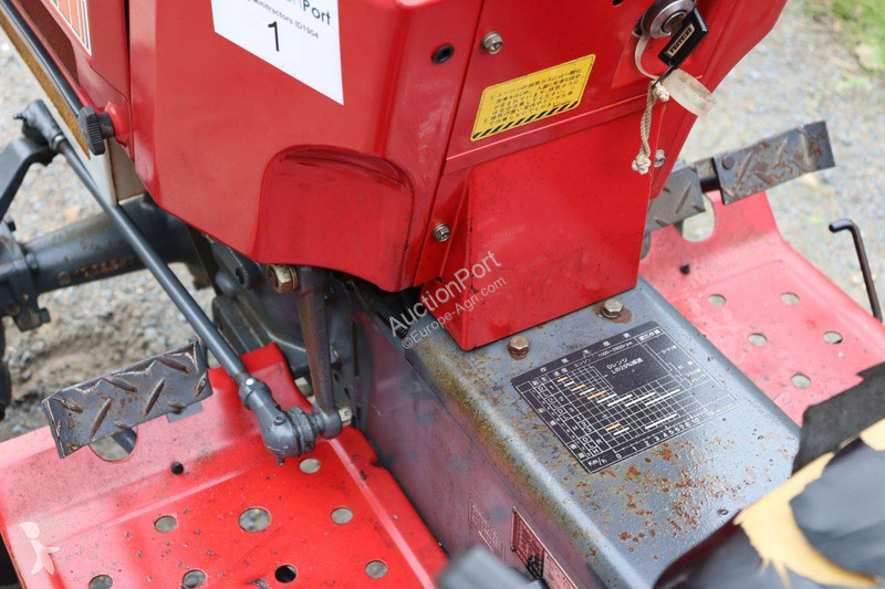 Shibaura P15F tractor