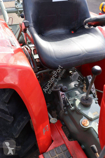 Tractor agrícola Yanmar YM1602