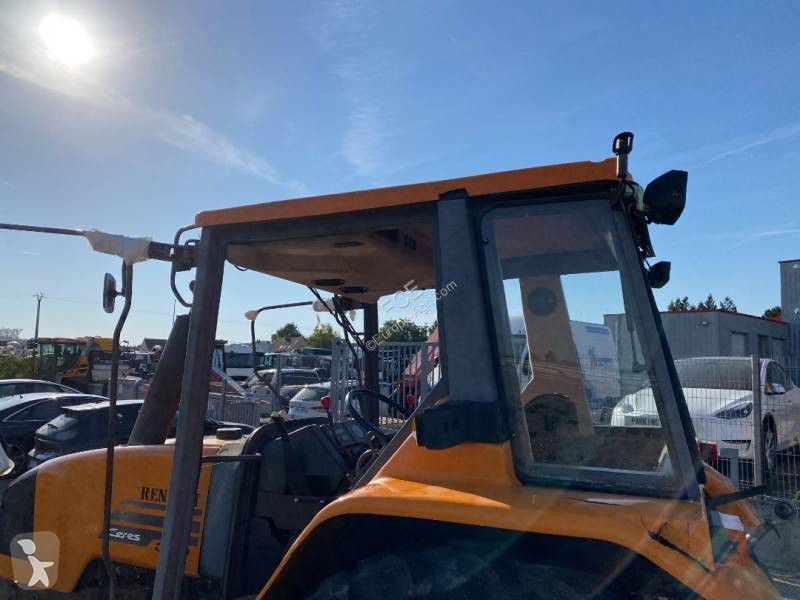 Tractor Renault 330  endommagé