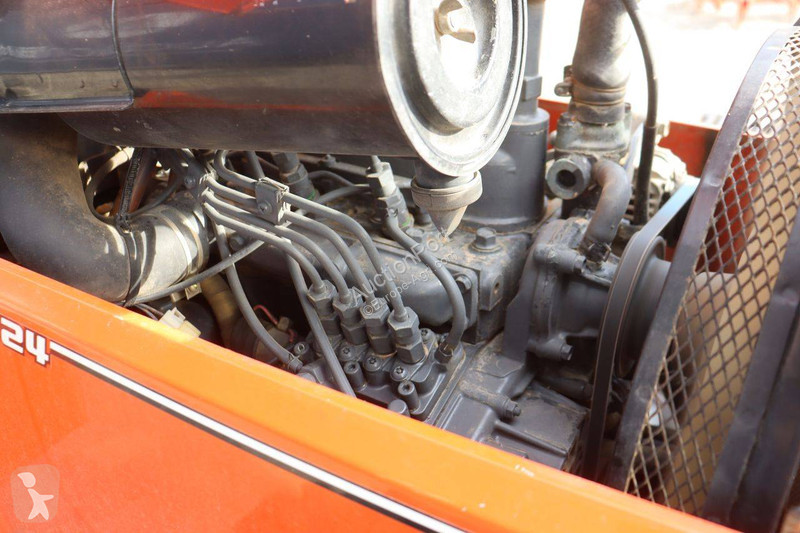 Tractor Kubota Saturn X-24