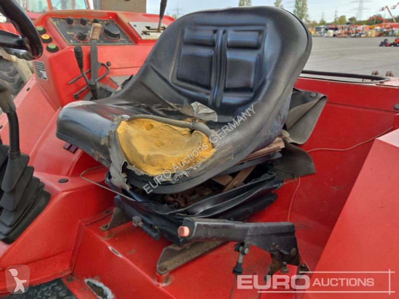 Zemědělský traktor Massey Ferguson 3060