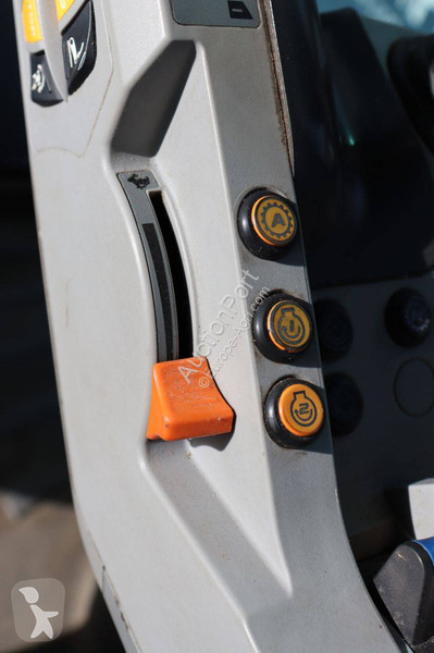 Zemědělský traktor Claas Arion 620