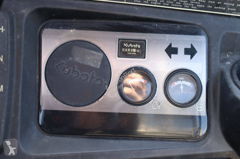Zemědělský traktor Kubota RTV900