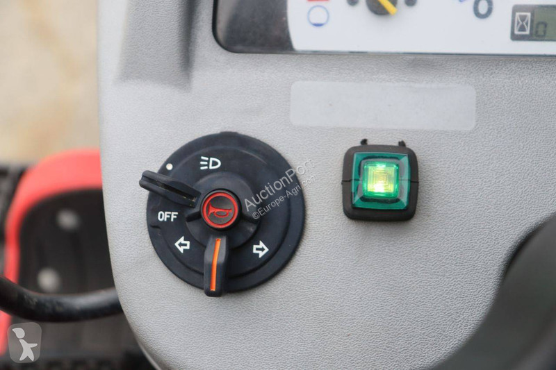 Zemědělský traktor Yanmar CT118