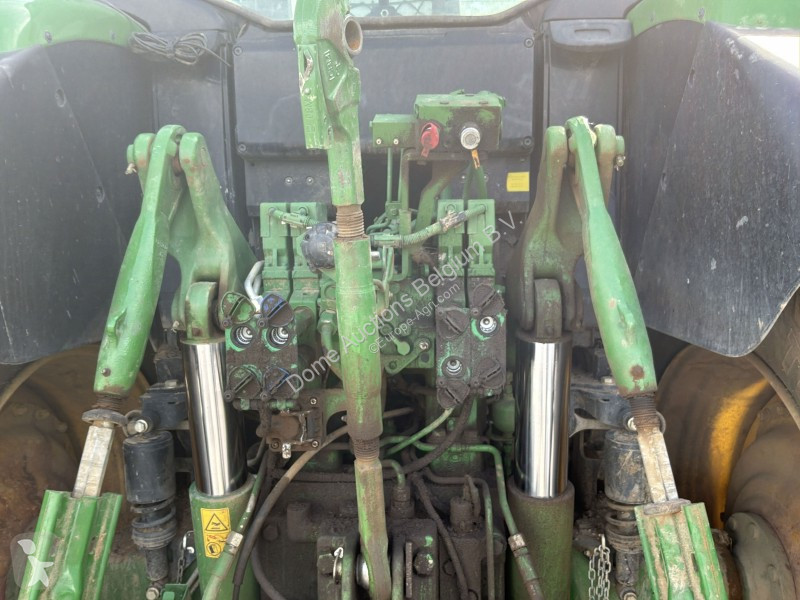 Tracteur agricole John Deere 619