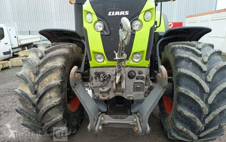 Lantbrukstraktor Claas