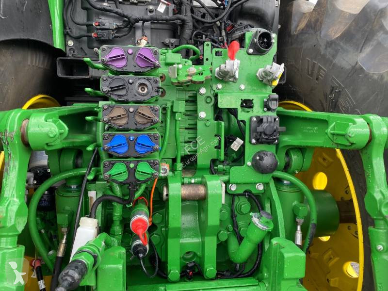 Lantbrukstraktor John Deere 7R330...