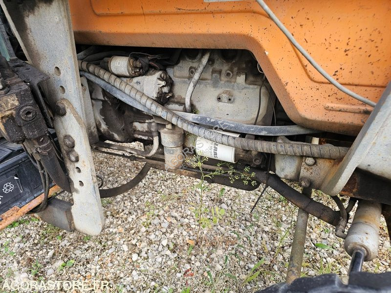 Tractor Renault R3143