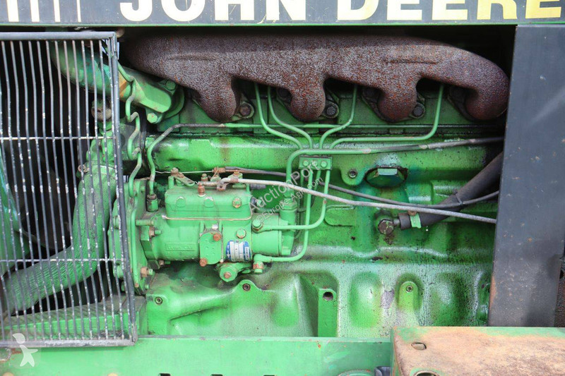 John Deere 2250 tractor