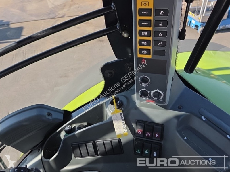 Tracteur agricole Claas Axion 830 CMATIC