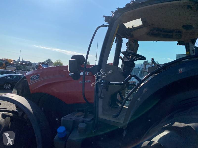Tracteur agricole Case IH MAXXUM 125...
