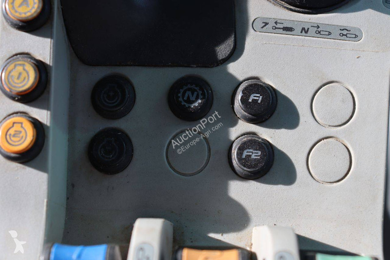 Zemědělský traktor Claas Arion 620