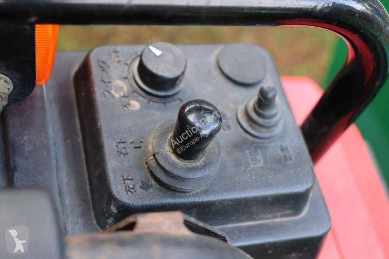 Zemědělský traktor Mitsubishi MT15F