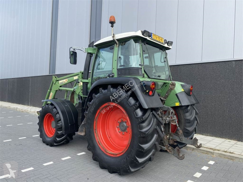 Landbrugstraktor Fendt 409 vario met Stoll FZ...