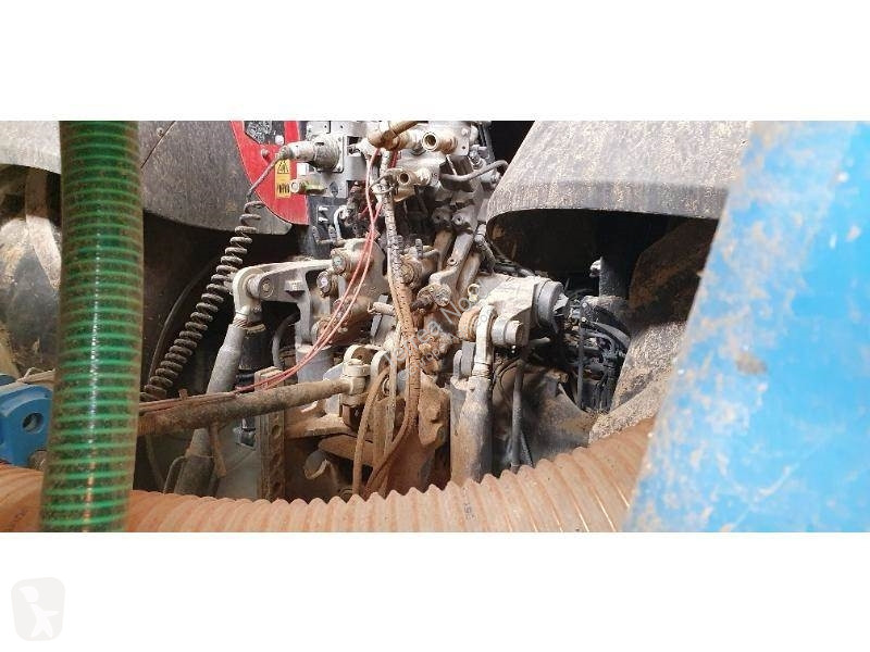 Tracteur agricole Massey Ferguson 7716