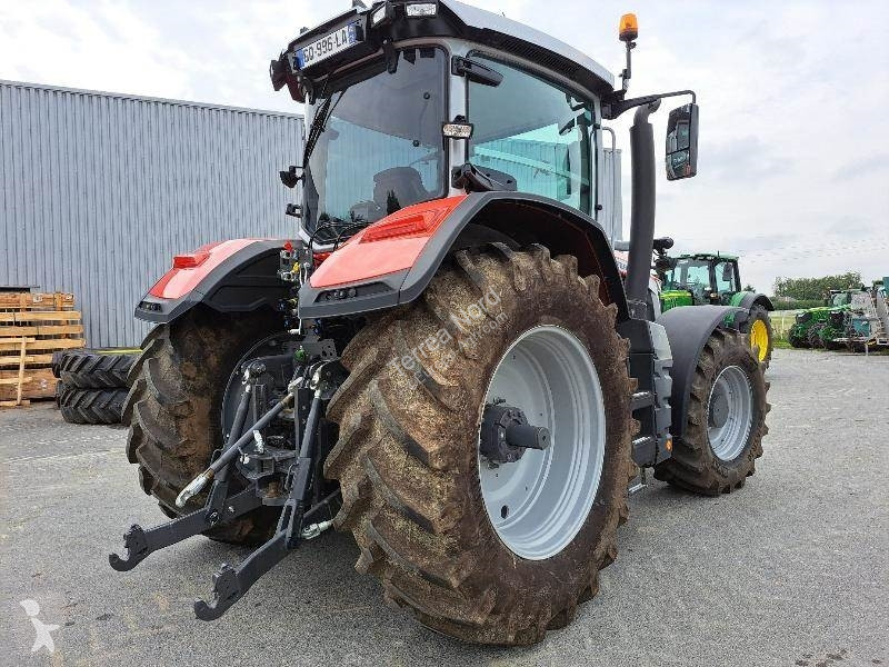 Tracteur agricole Massey Ferguson 8S.205