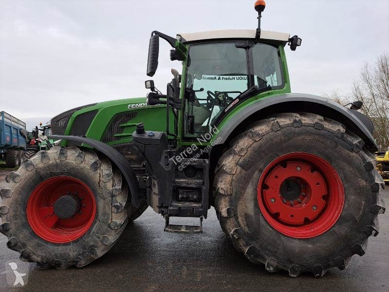 Tracteur agricole Fendt 824