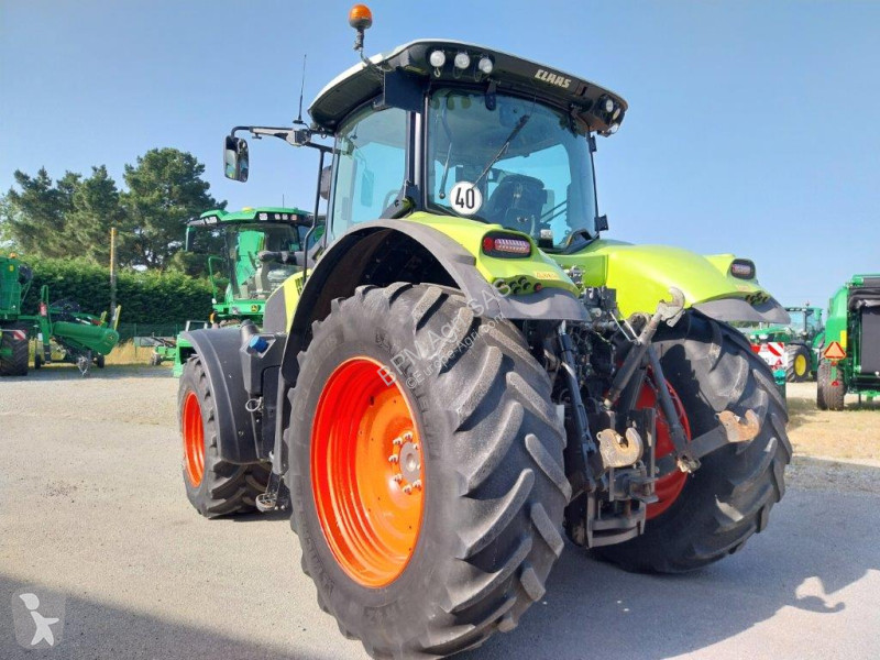 Tracteur agricole Claas