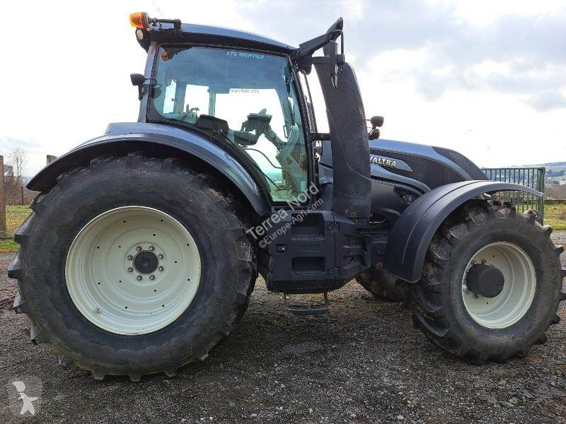 Tractor agrícola Valtra
