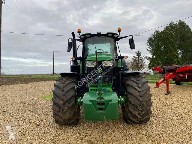 Tracteur agricole John Deere 6195M