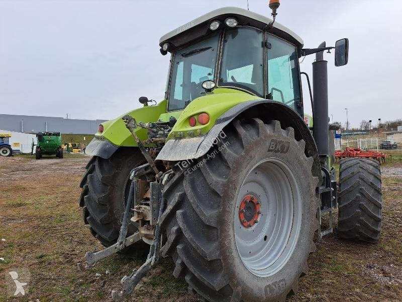 Tracteur agricole Claas AXION 820
