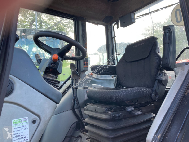 Lantbrukstraktor Valtra Hi Tech