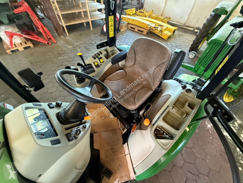 Tractor John Deere  3320