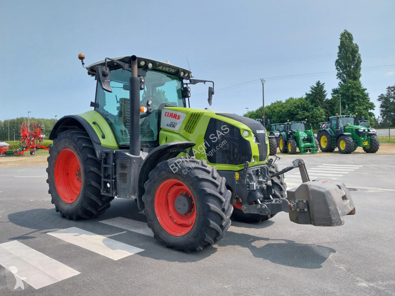 Tractor agrícola Claas