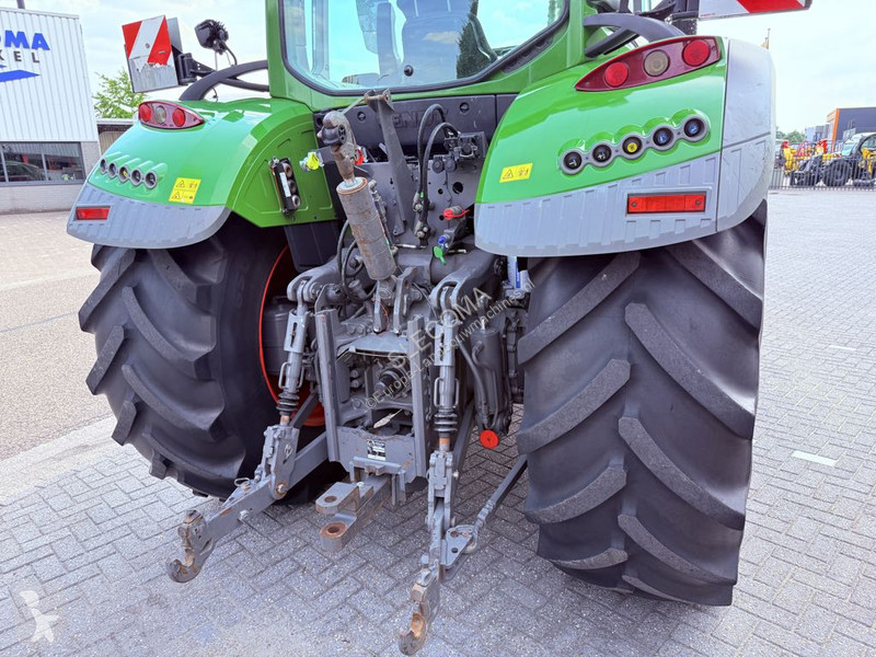 Tractor Fendt 718 Vario PowerPlus ONE