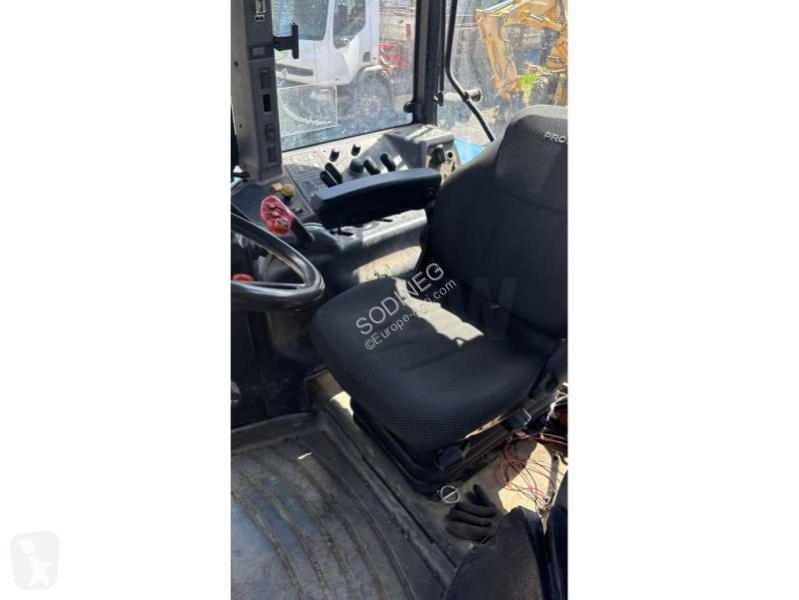 Tracteur agricole New Holland  TM175