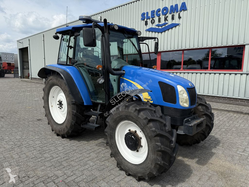 Tracteur agricole New Holland T5040 CAB + GPS