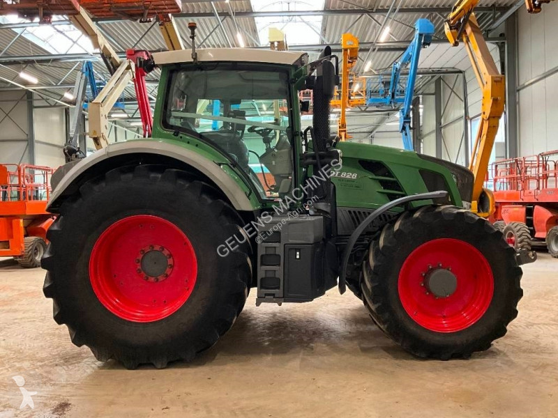 Tractor Fendt 828 Vario TMS