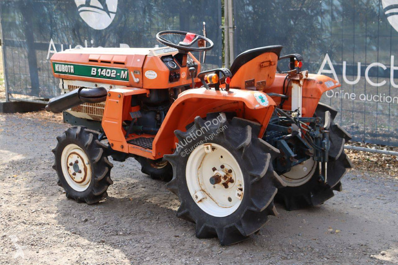 Tractor agrícola Kubota B1402-M