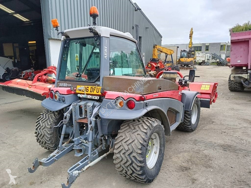 Tractor Aebi Schmidt TT280 aebi tt280 laag...