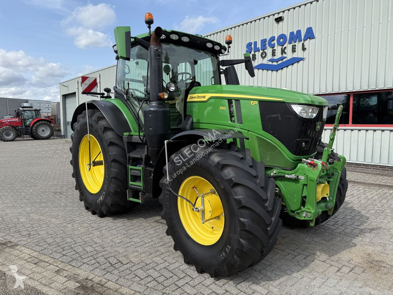 Landbrugstraktor John Deere 250 Autpowr