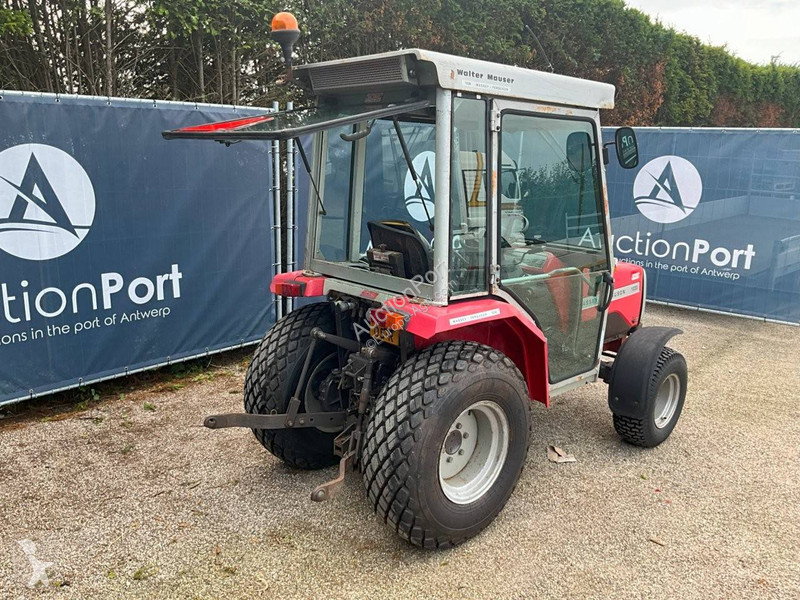 Tracteur agricole Massey Ferguson 1230