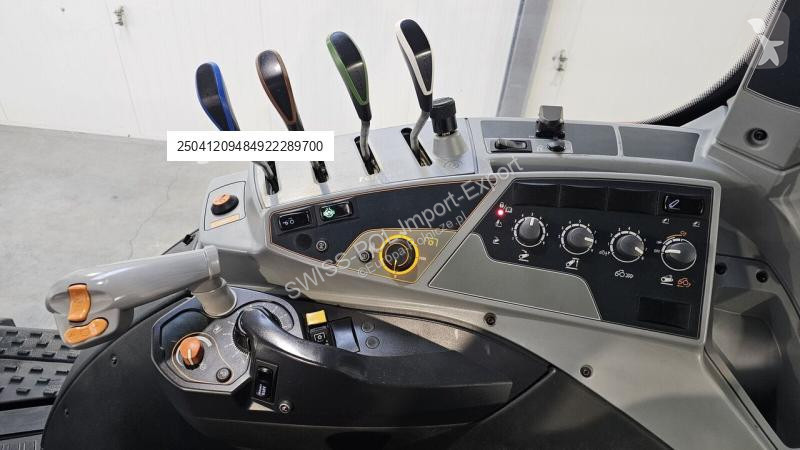 Traktor Valtra