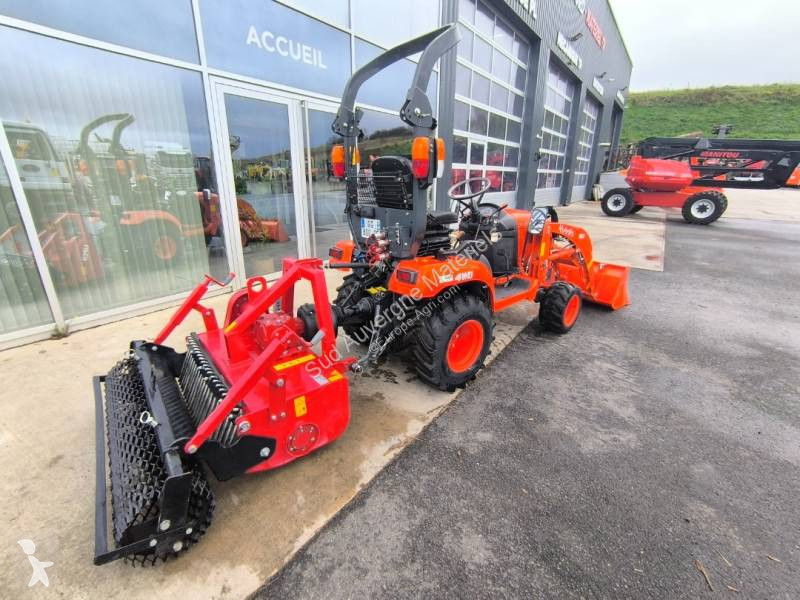 Kubota BX 231 + Chargeur Kubota et Enfouisseur...