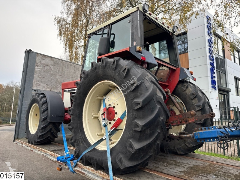 Landbrugstraktor International 955A