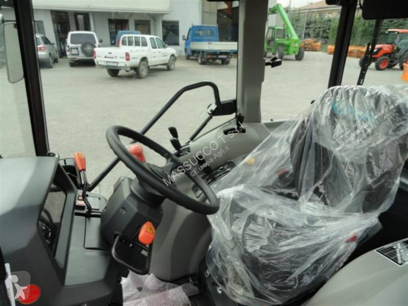 Trattore Kubota M 85.40 Narrow