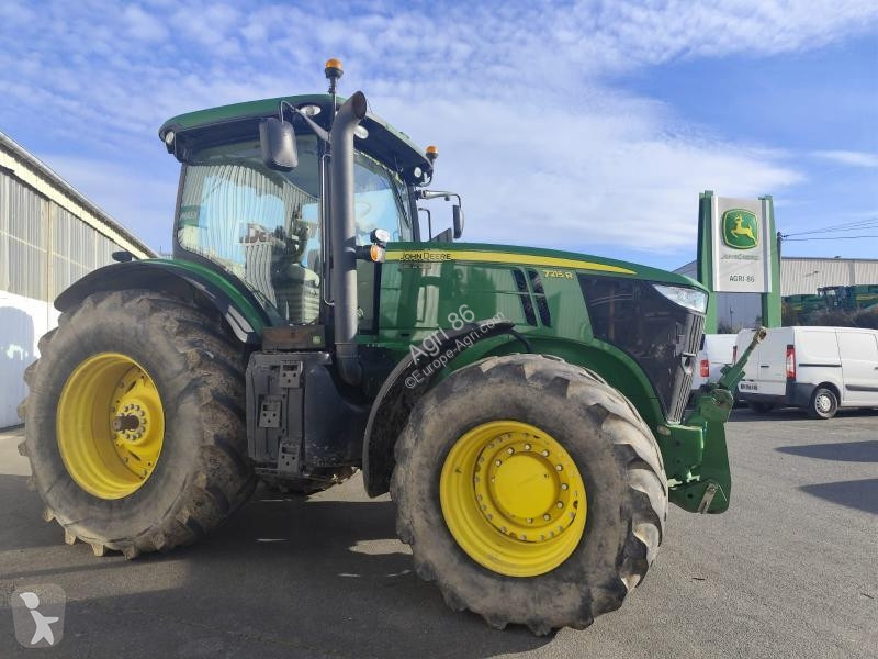 Tractor agrícola John Deere 7215R
